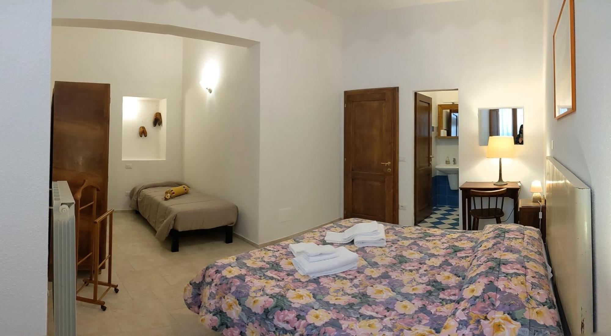 Agriturismo Biofattoria L'Upupa Montalcino Luaran gambar
